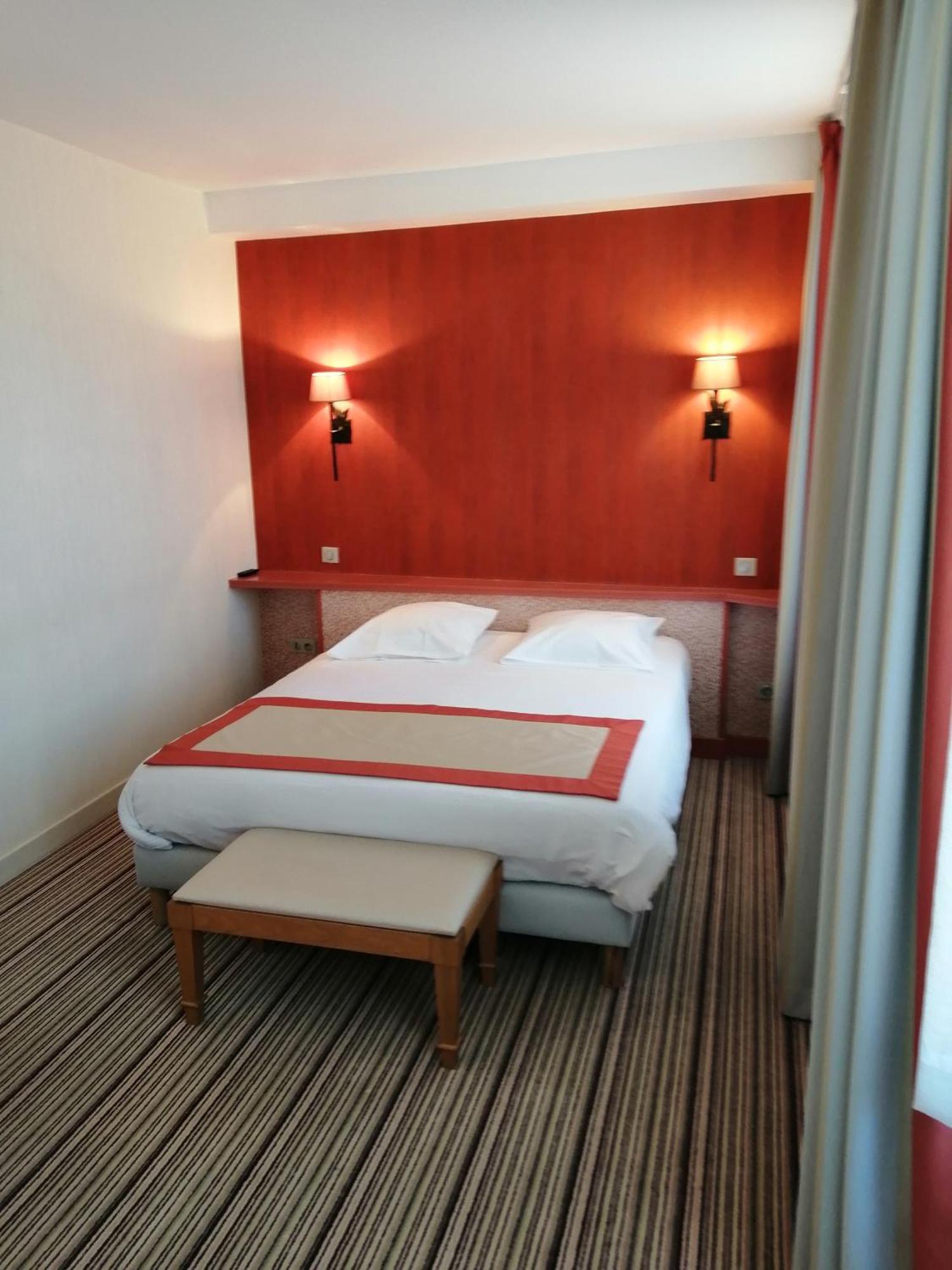 Hotel Les Fleurs Pontaubert المظهر الخارجي الصورة