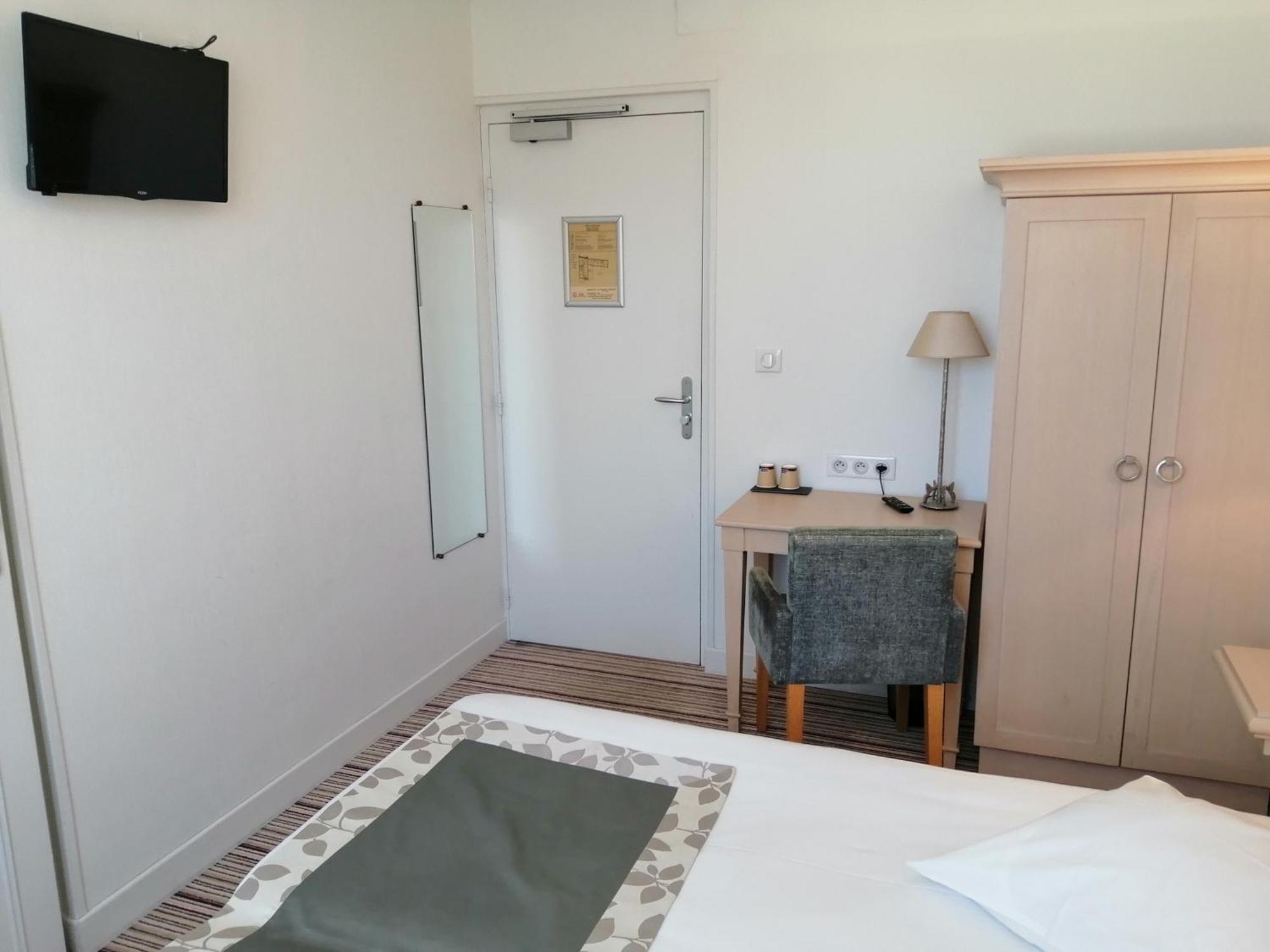 Hotel Les Fleurs Pontaubert المظهر الخارجي الصورة